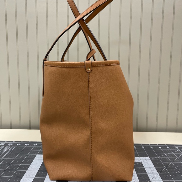 Michael Kors Brown Tote Bag With Zip Clutch Saige Reversible Shoulder Bag - Picture 4 of 16